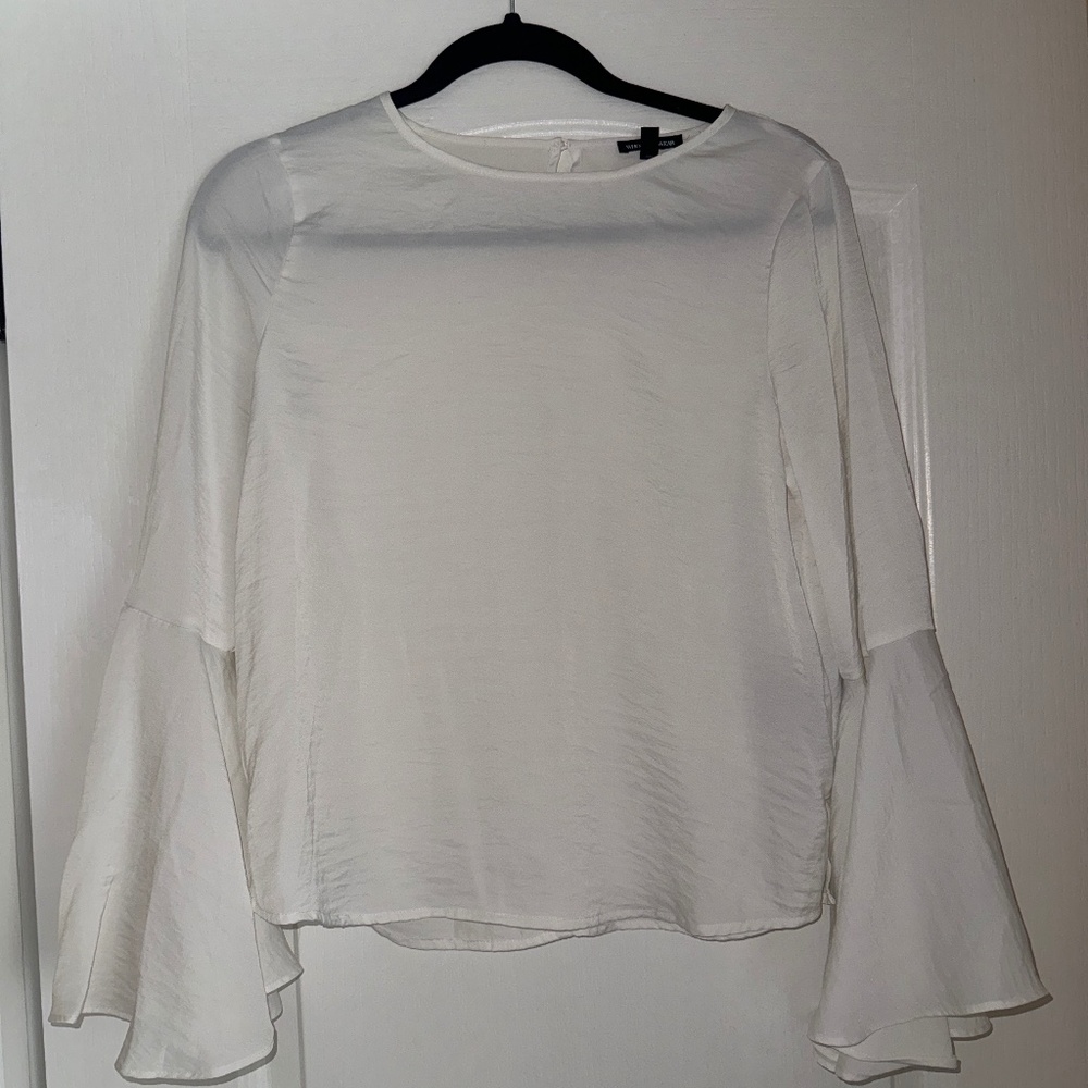 Flare sleeve blouse
